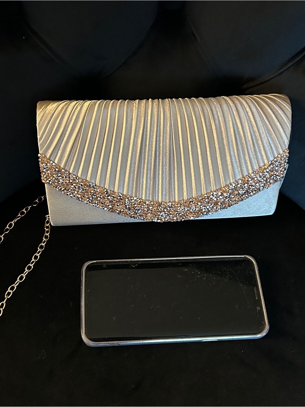 Elegant Silver Evening Clutch with Glitter Accent